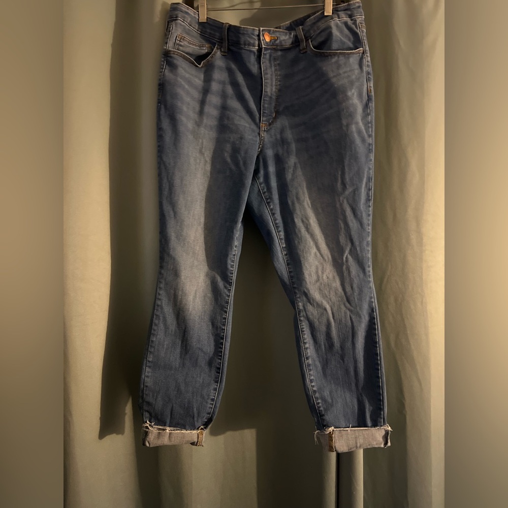 Universal Thread Skinny Jeans in Medium Blue Wash w/ Cut-Off Cuffed Hem 18